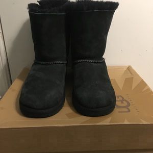K Bailey Bow Uggs